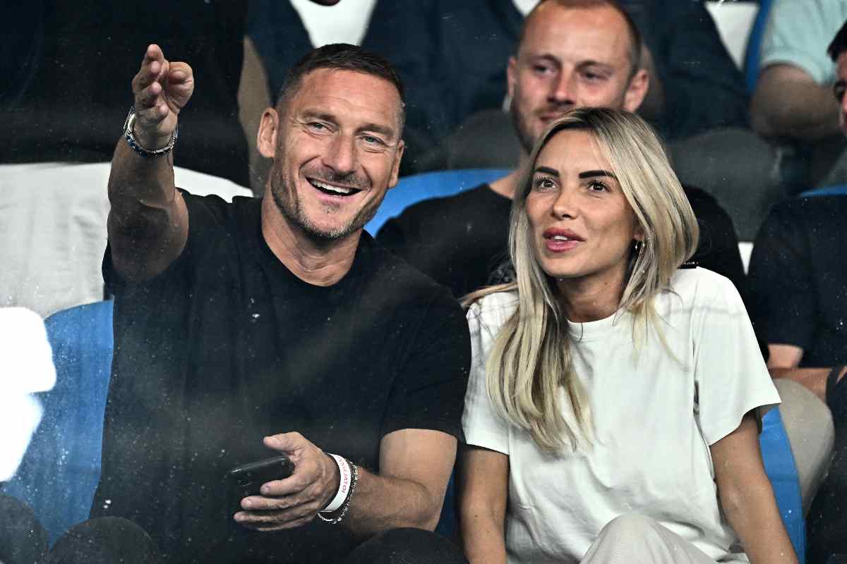 Totti e Noemi figlio